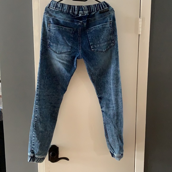 Stretchy jeans with cuff bottoms. skinny fit. - Picture 2 of 2